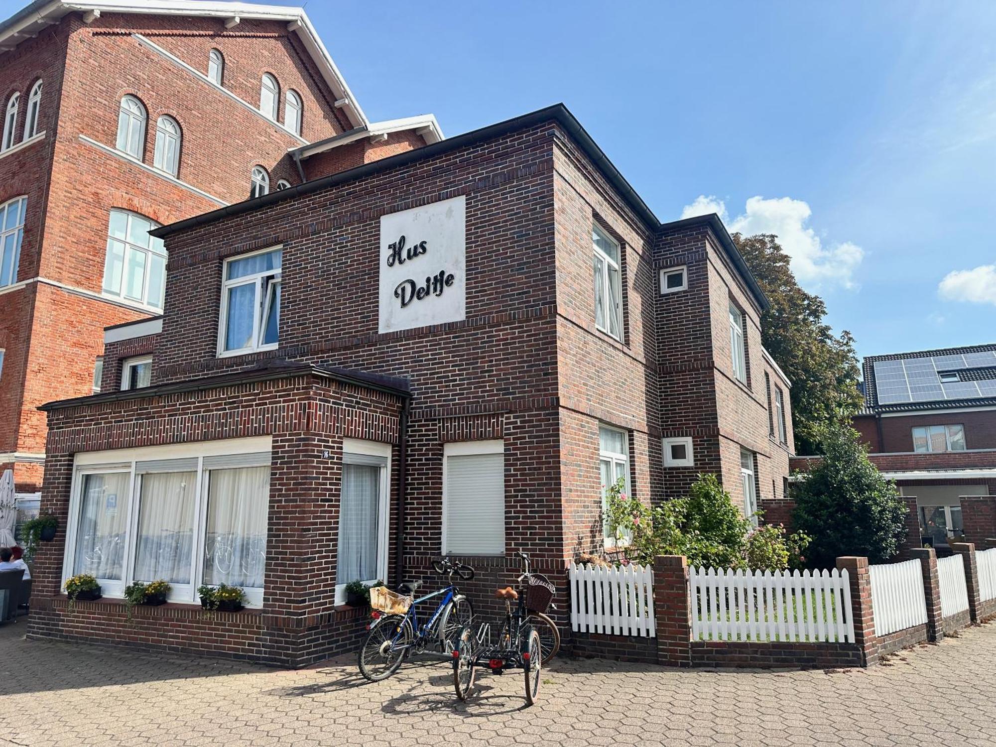 Haus Deitje Hotel Borkum Exterior photo